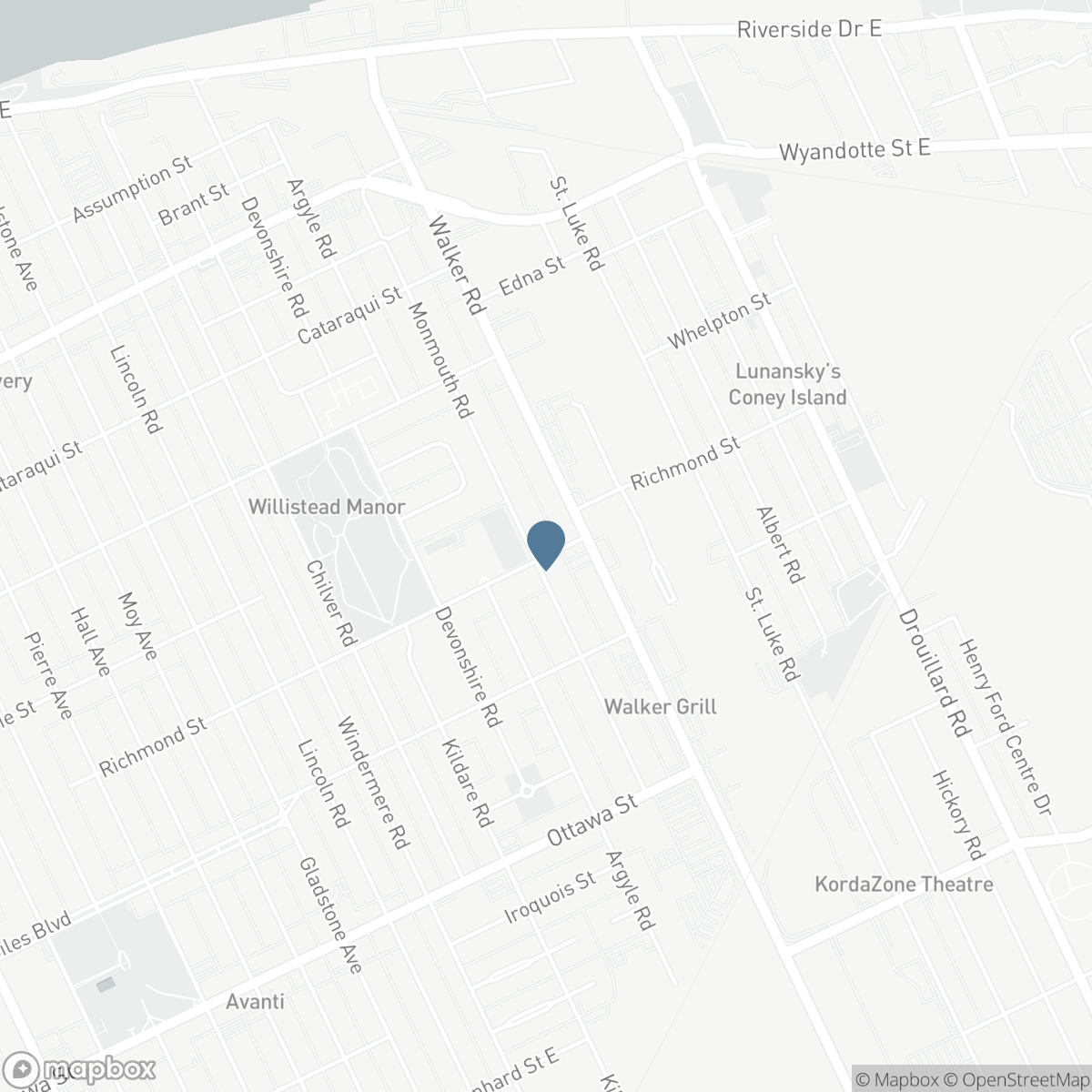 1092 MONMOUTH, Windsor, Ontario N8Y 3L7